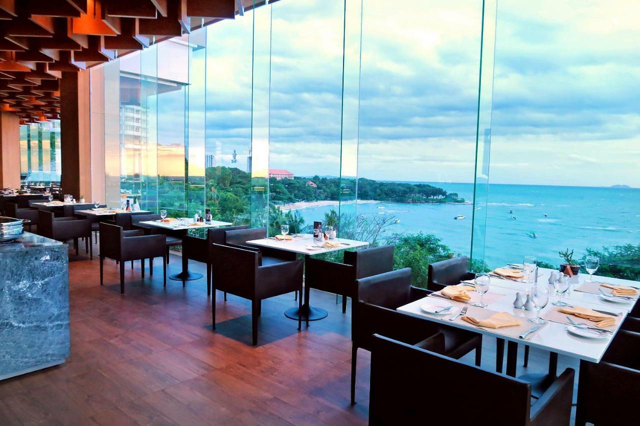 Royal Wing Suites & Spa Pattaya Exterior foto