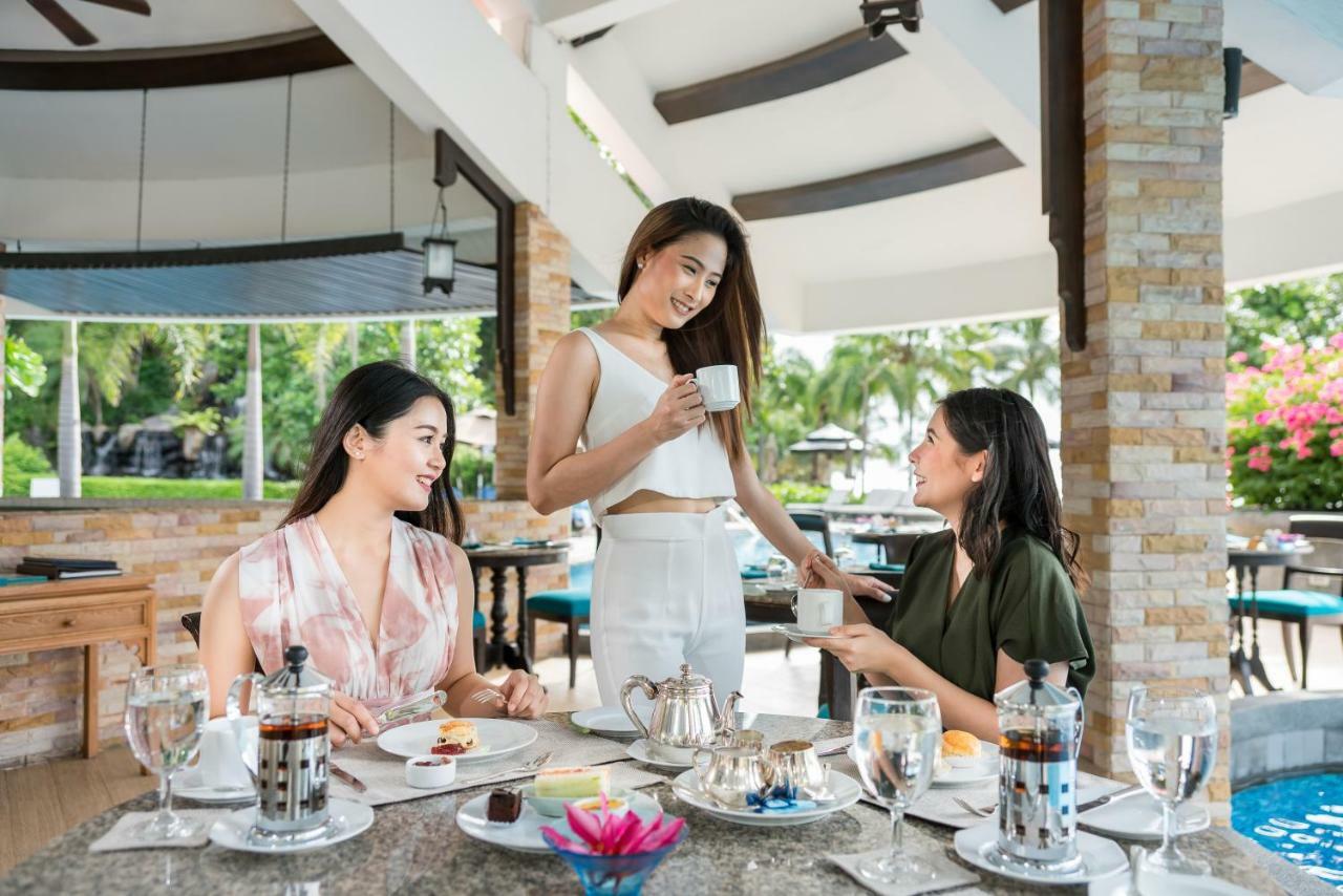 Royal Wing Suites & Spa Pattaya Exterior foto
